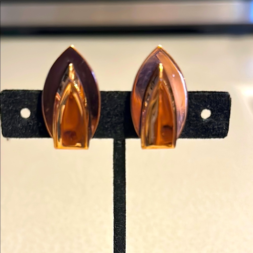 Vintage Renoir copper clip on earrings (778)